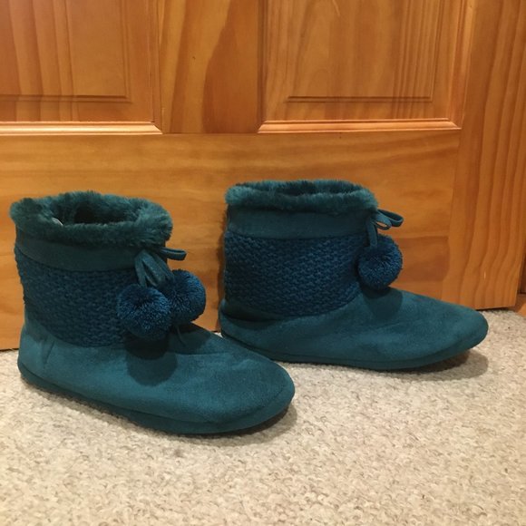 Jessica Simpson Slippers - Picture 3 of 8